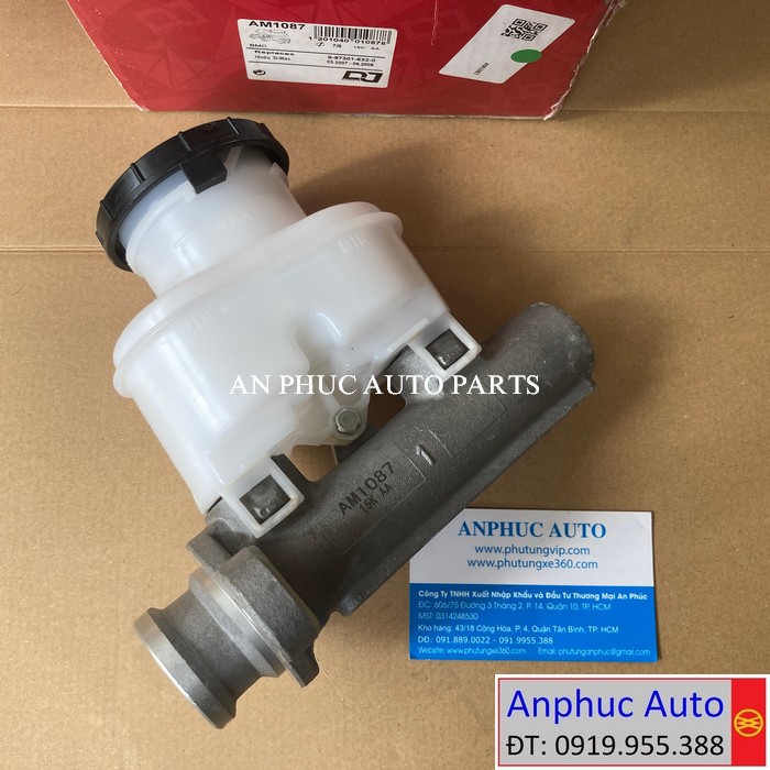 Heo thắng cái Isuzu D-max dưới 2012 -DJ AM1087.JPG